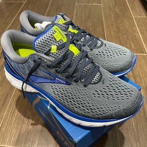 🔥24HourSale🔥Brooks Ghost 11 Running Sneakers in Silver, 9.5